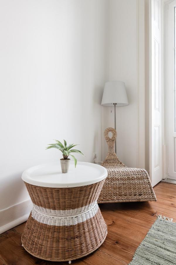 Elegant 3 Bedroom Flat With View In Principe Real Lisboa Exteriör bild