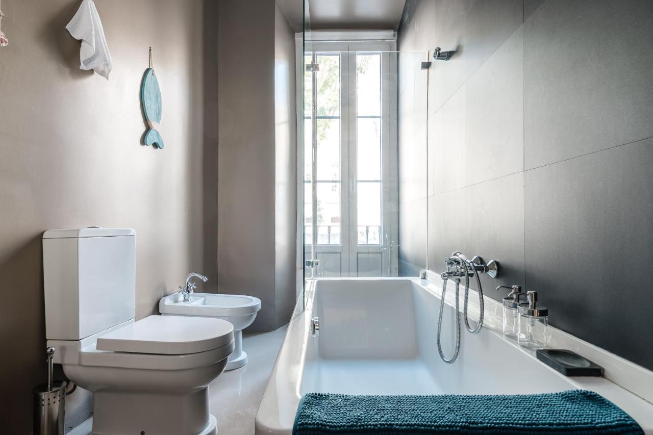 Elegant 3 Bedroom Flat With View In Principe Real Lisboa Exteriör bild